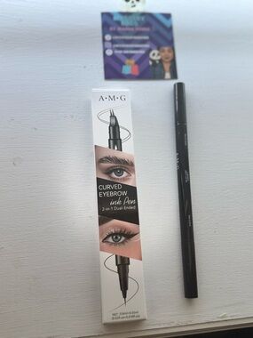 AMG Curved Eyebrow Ink Pen — Black
